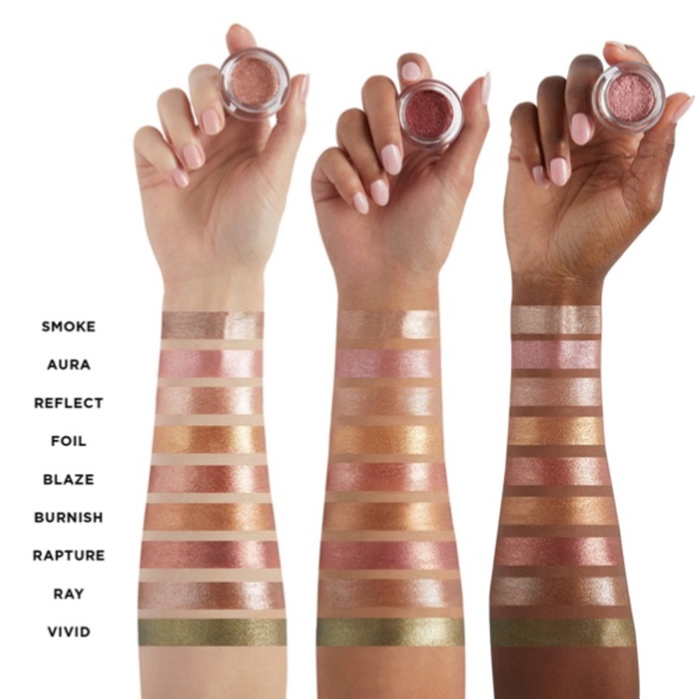 🆕 Hourglass Scattered Light Glitter Eye Shadow in Color: Aura - Pink - Picture 6 of 7
